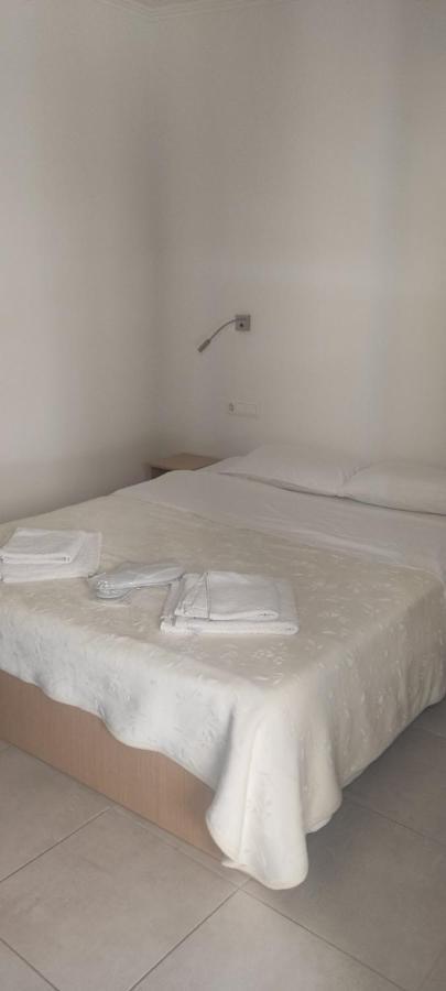 Escape Hotel Nidrí Kültér fotó