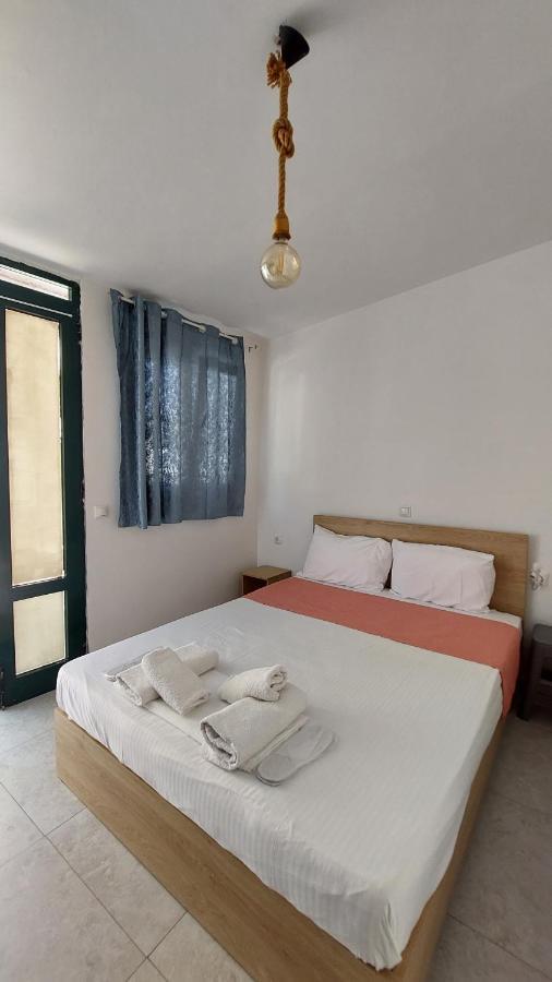 Escape Hotel Nidrí Kültér fotó